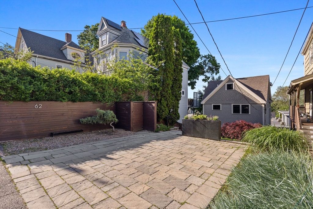 62 Grampian Way Unit: Furnished