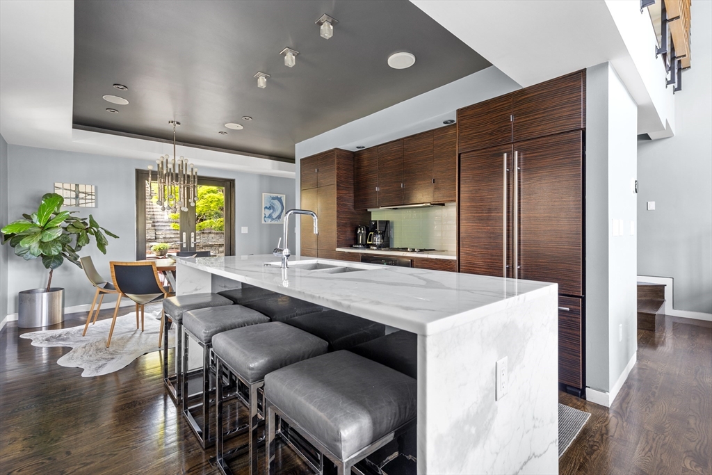 62 Grampian Way Unit: Furnished