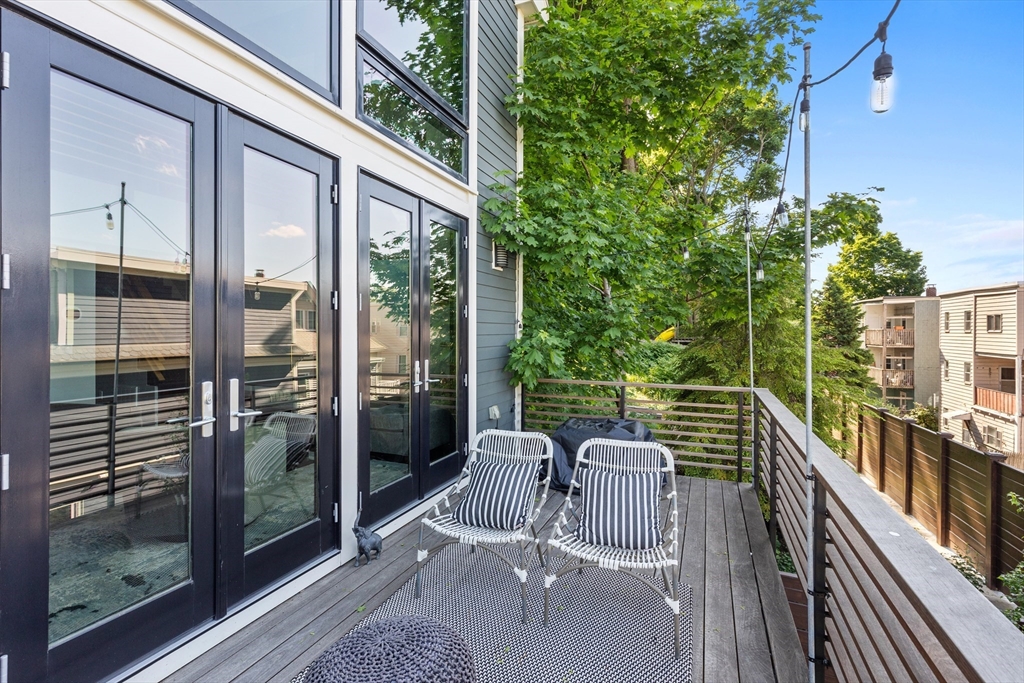 62 Grampian Way Unit: Furnished