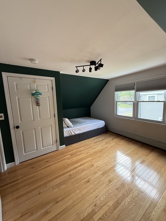 18 Curtis Rd