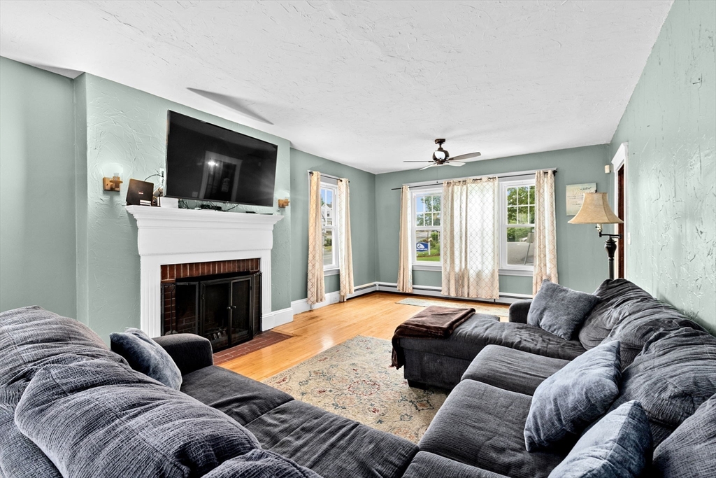 5 Pleasant Street