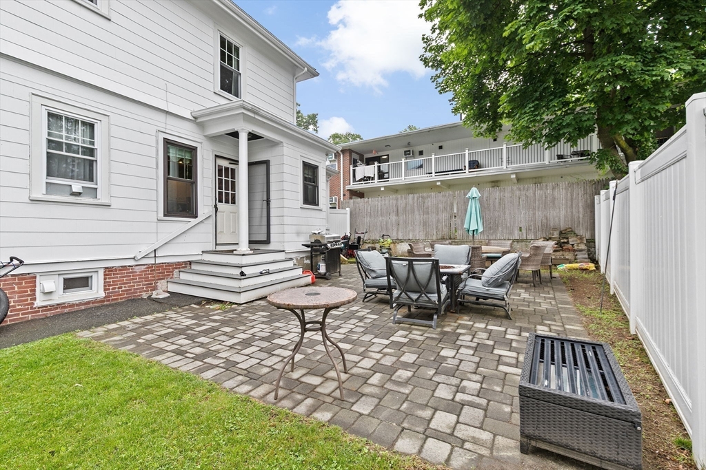 5 Pleasant Street