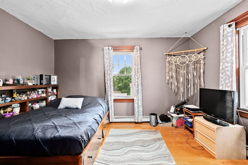 5 Pleasant Street
