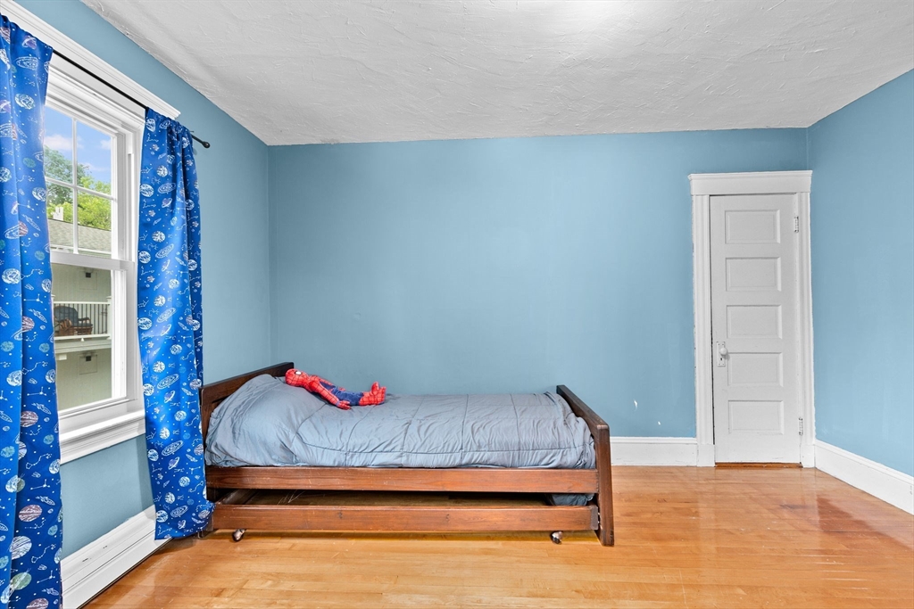 5 Pleasant Street