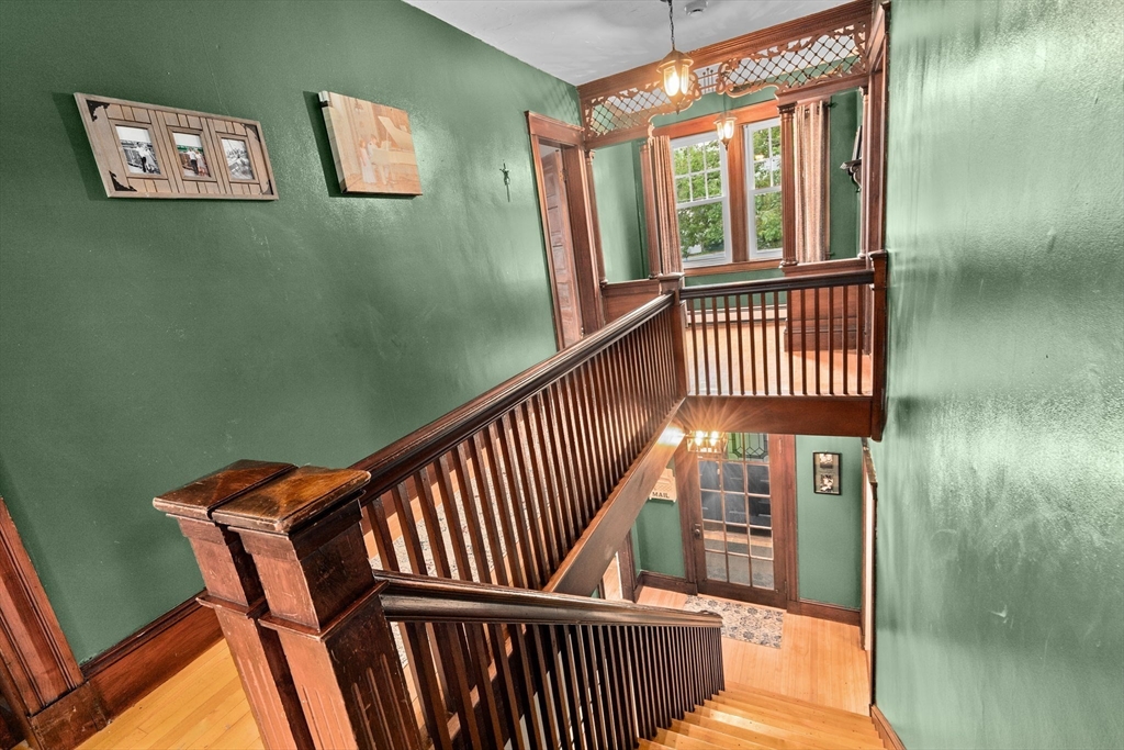 5 Pleasant Street