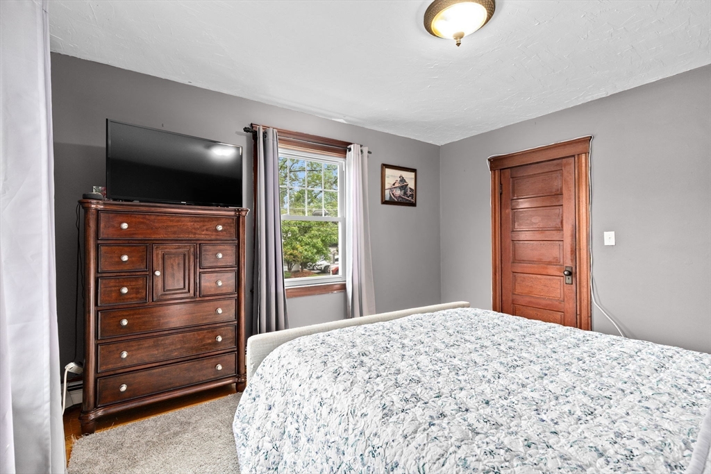 5 Pleasant Street