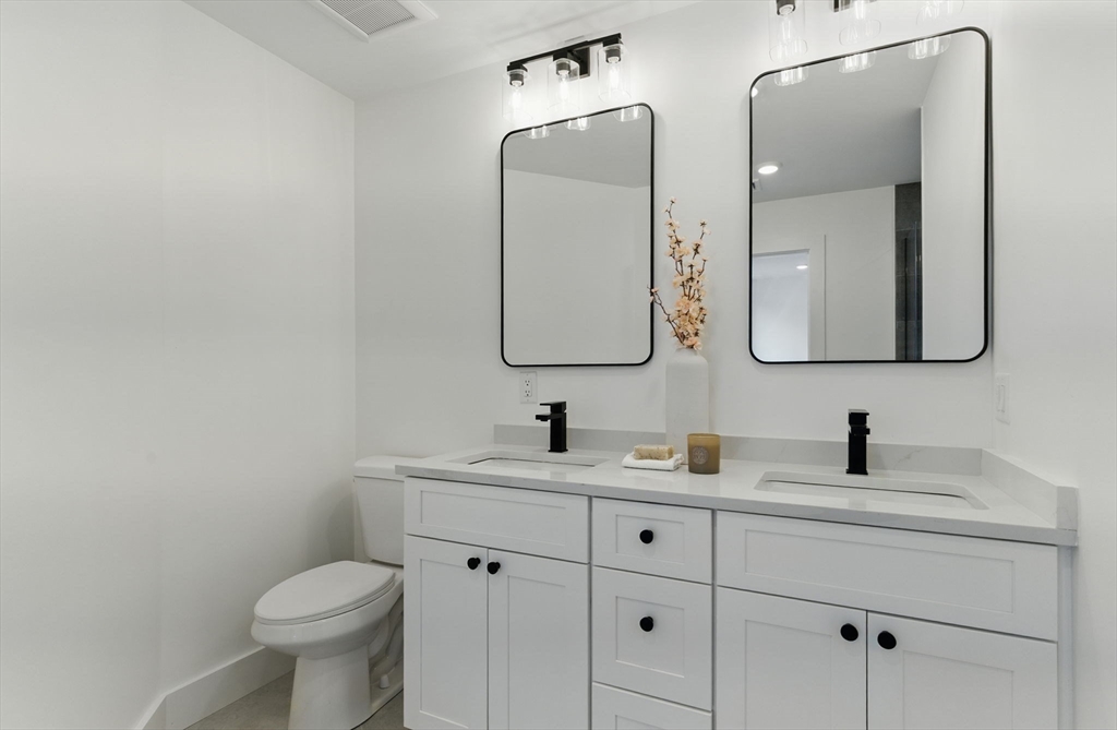 43-45 Wellington St # 2