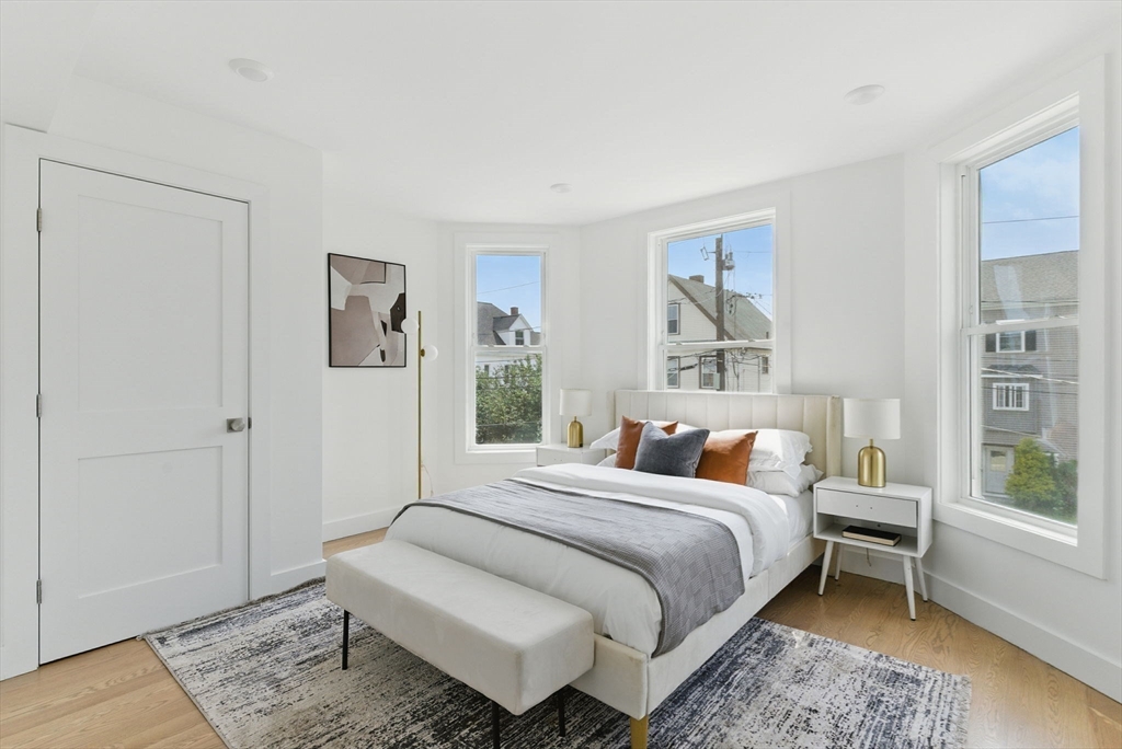 43-45 Wellington St # 2