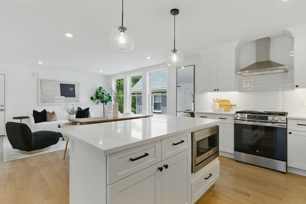 43-45 Wellington St # 2