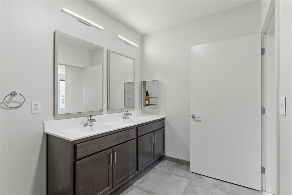1170 Tremont St # 0610