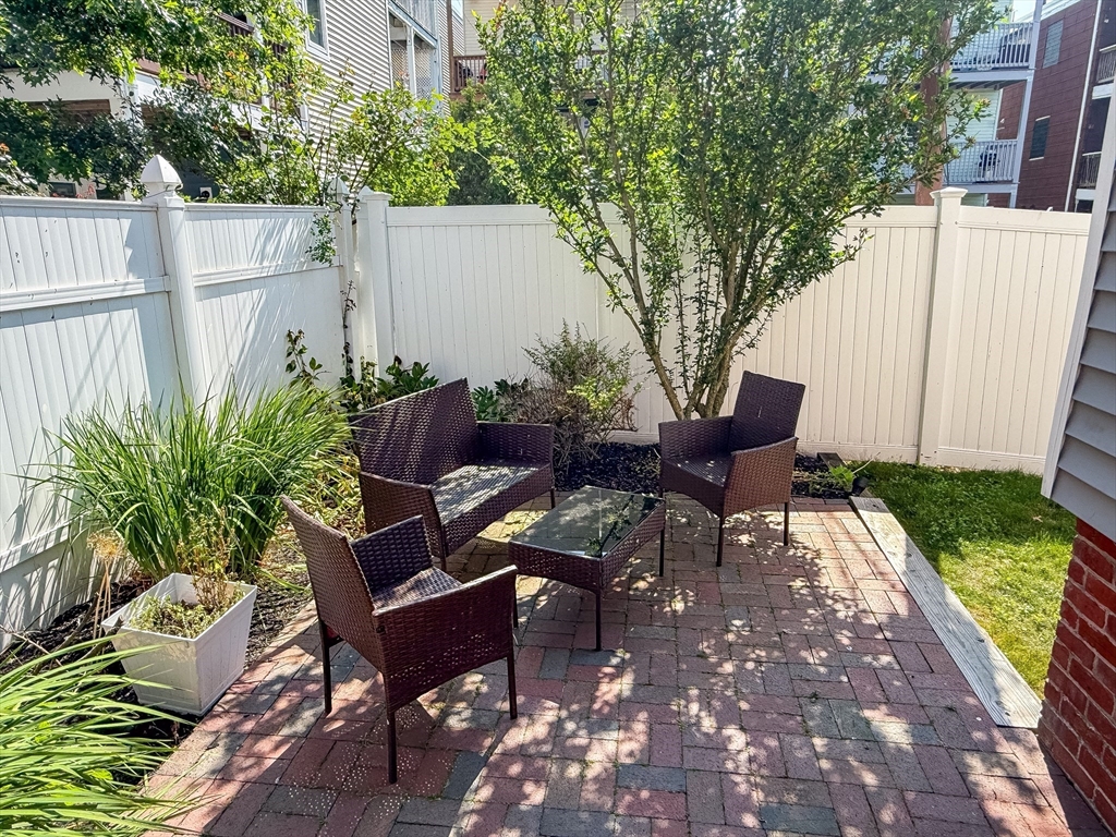661-R 7th Street # 2