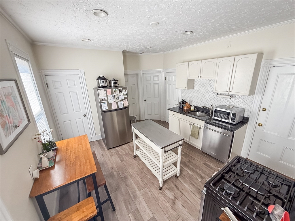 661-R 7th Street # 2