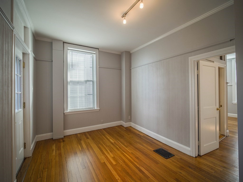 510 East Broadway # 1F