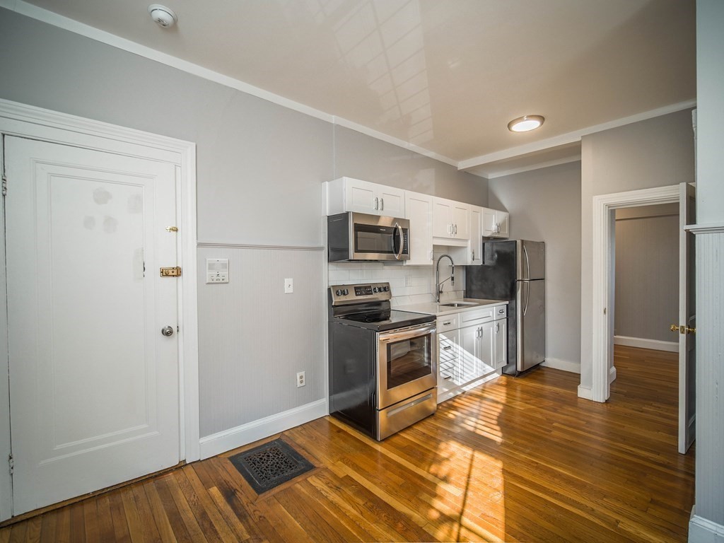 510 East Broadway # 1F