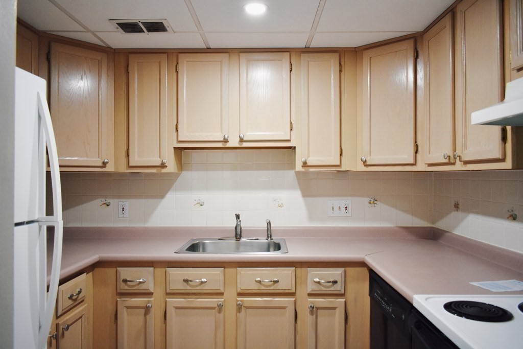 55 Broadlawn Park # 17
