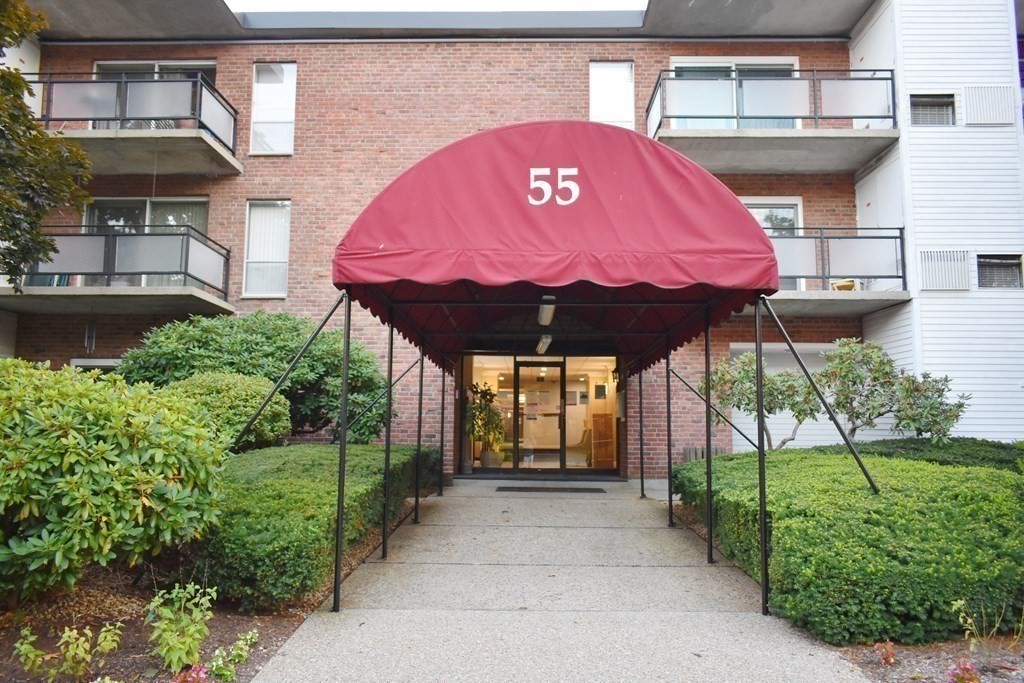 55 Broadlawn Park # 17