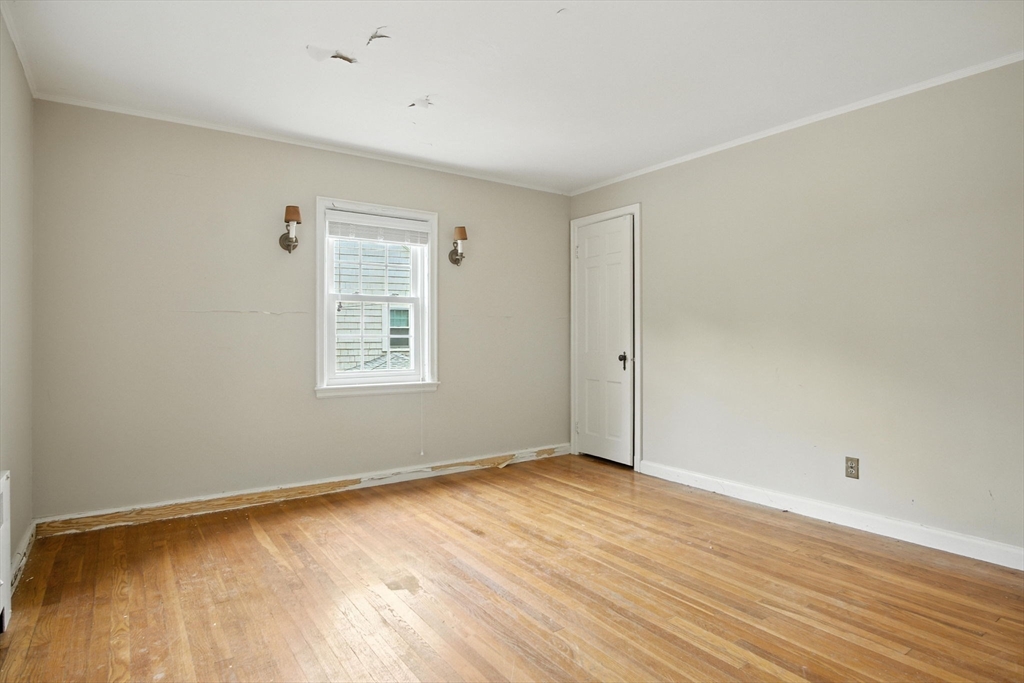 23 Standish Rd
