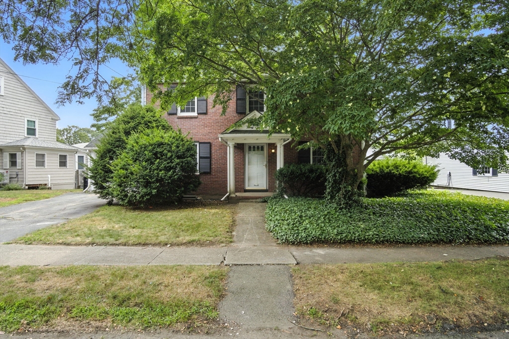 23 Standish Rd