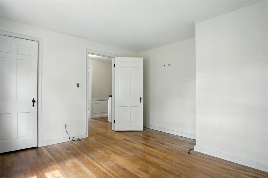 23 Standish Rd
