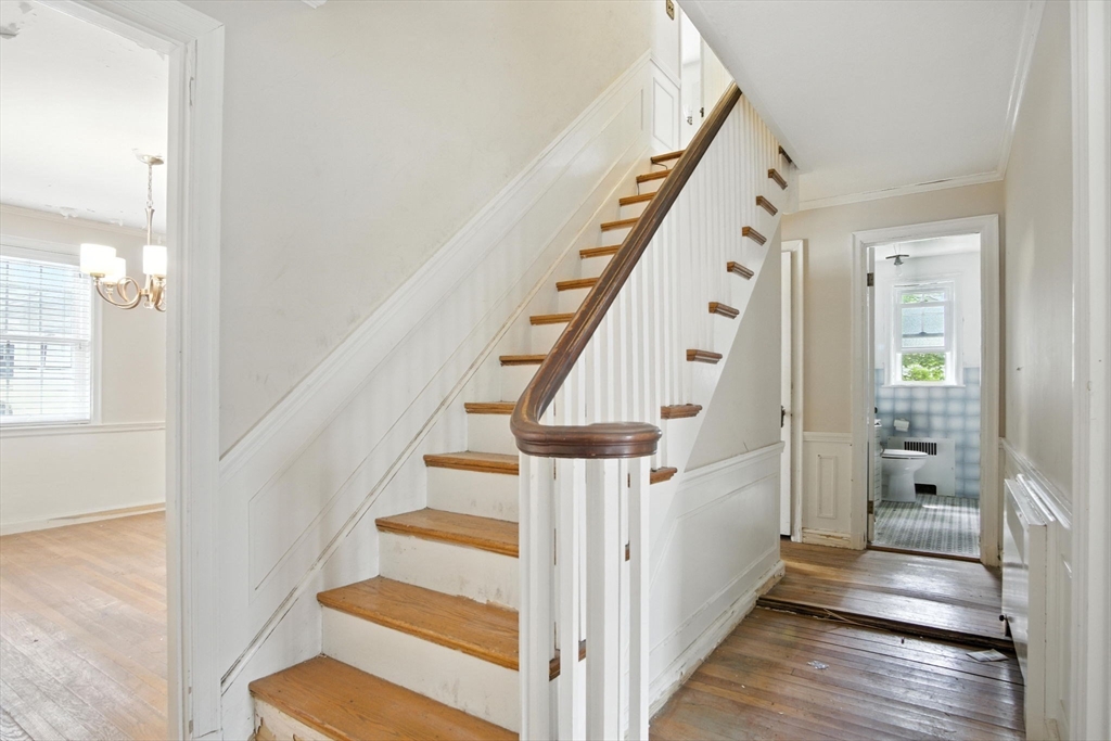 23 Standish Rd