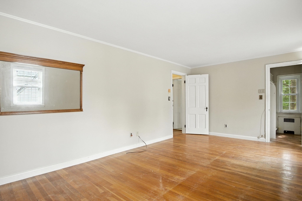 23 Standish Rd