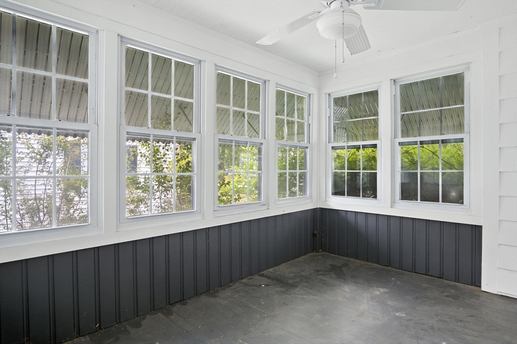 23 Standish Rd