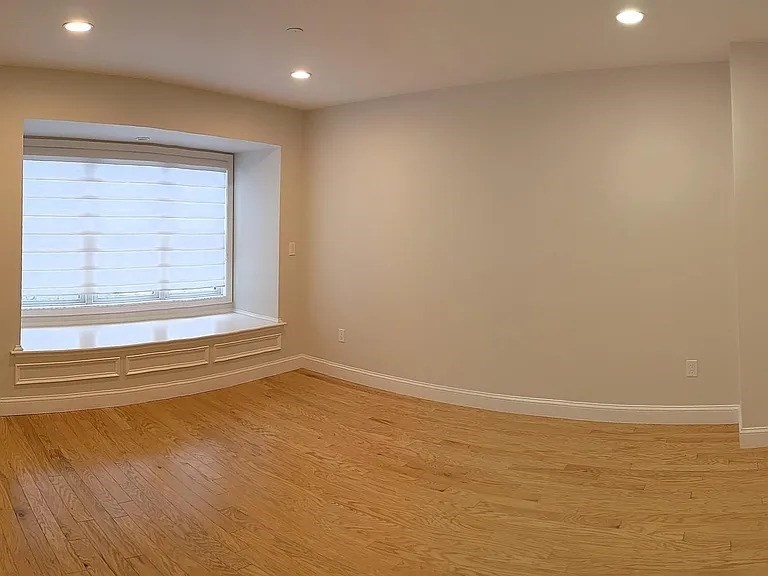 142 Pleasant St # 11
