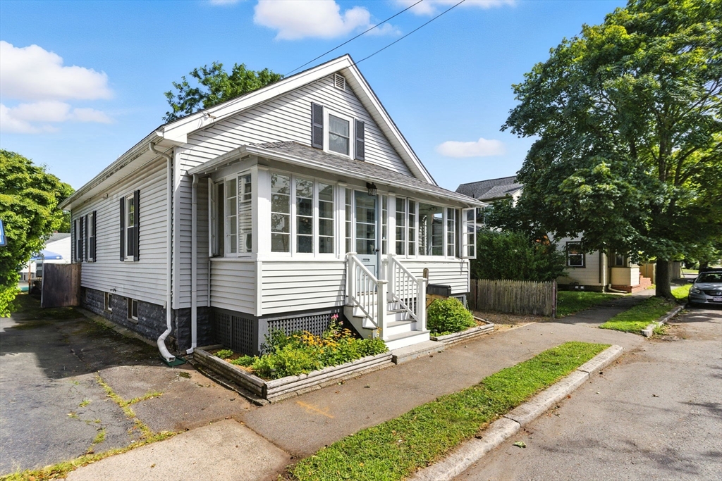 21 Highland St