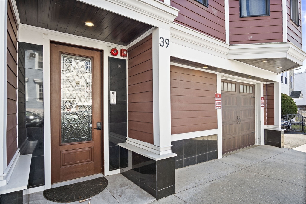 39 Lexington St # 4