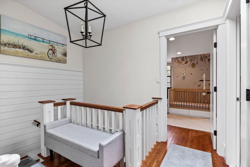100 Main St # 5 Unit: #5
