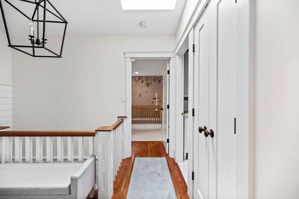 100 Main St # 5 Unit: #5