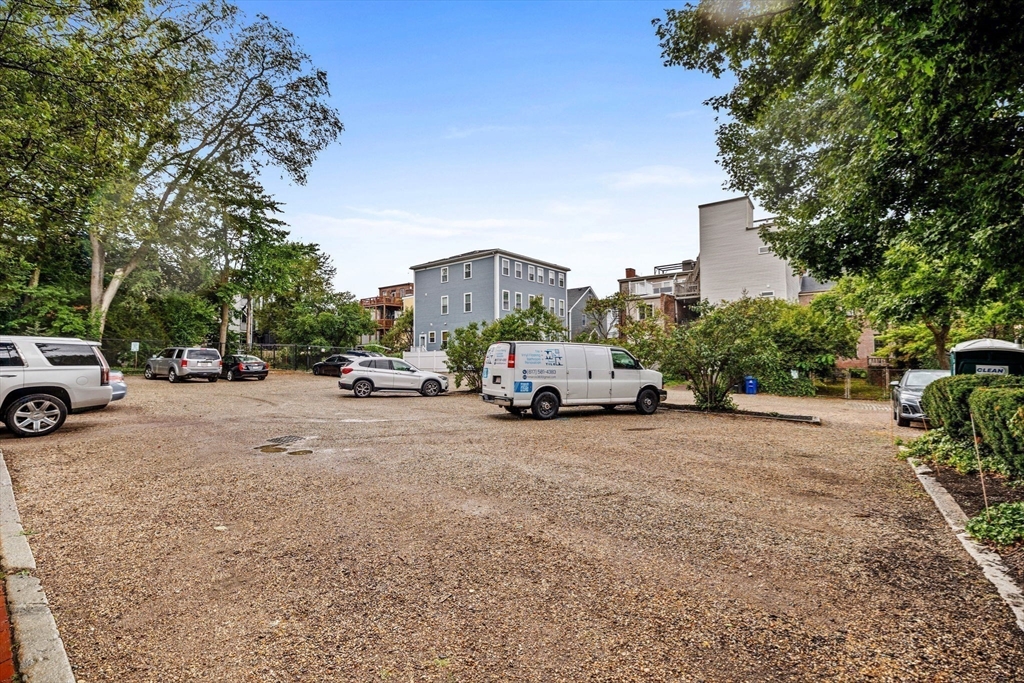 100 Main St # 5 Unit: #5