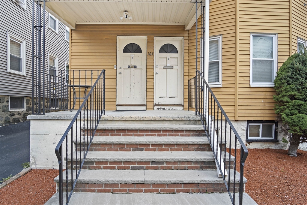 167 Jefferson Ave # 1