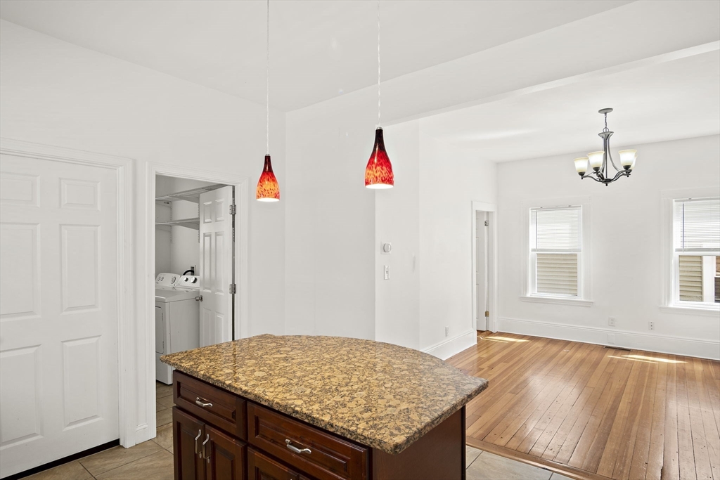 167 Jefferson Ave # 1