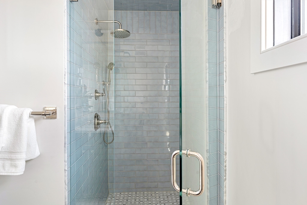 421 Saratoga Street # 4A