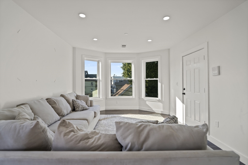 11 Seymour Ave # 3