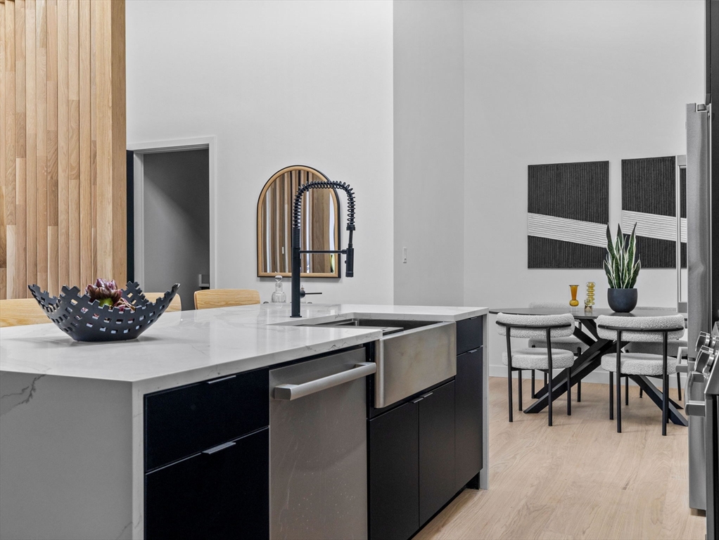22 High Street # 201