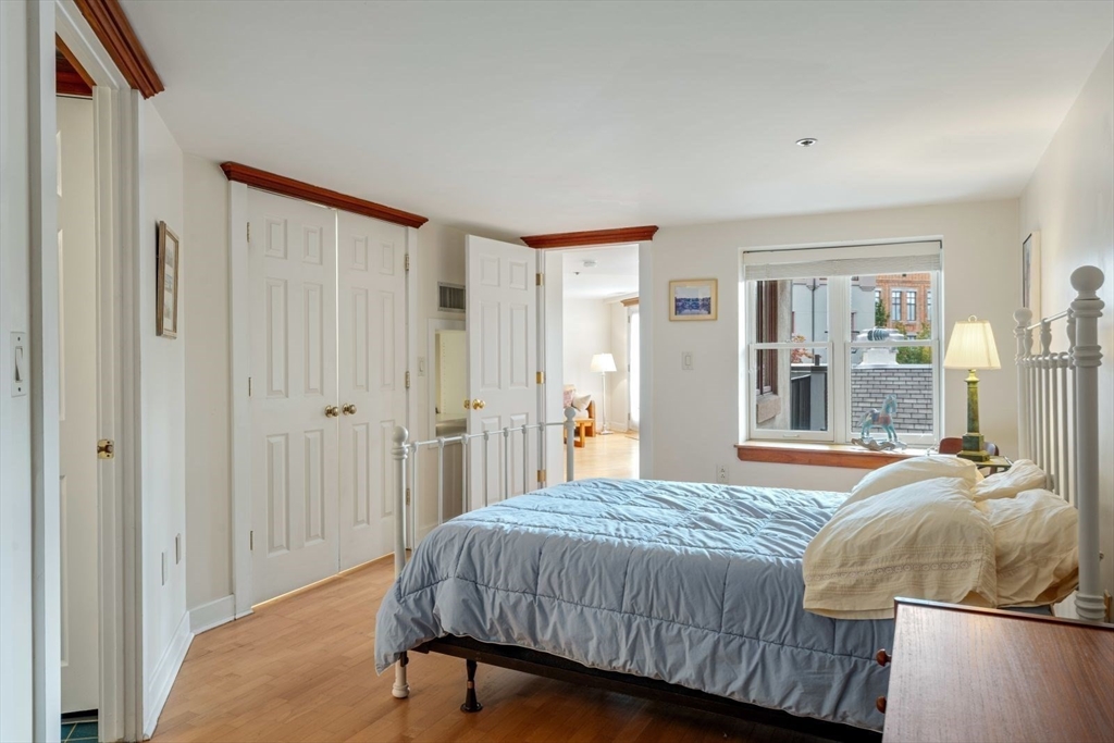 100 Fulton Street # 4V