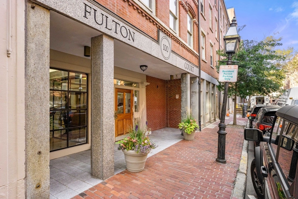 100 Fulton Street # 4V