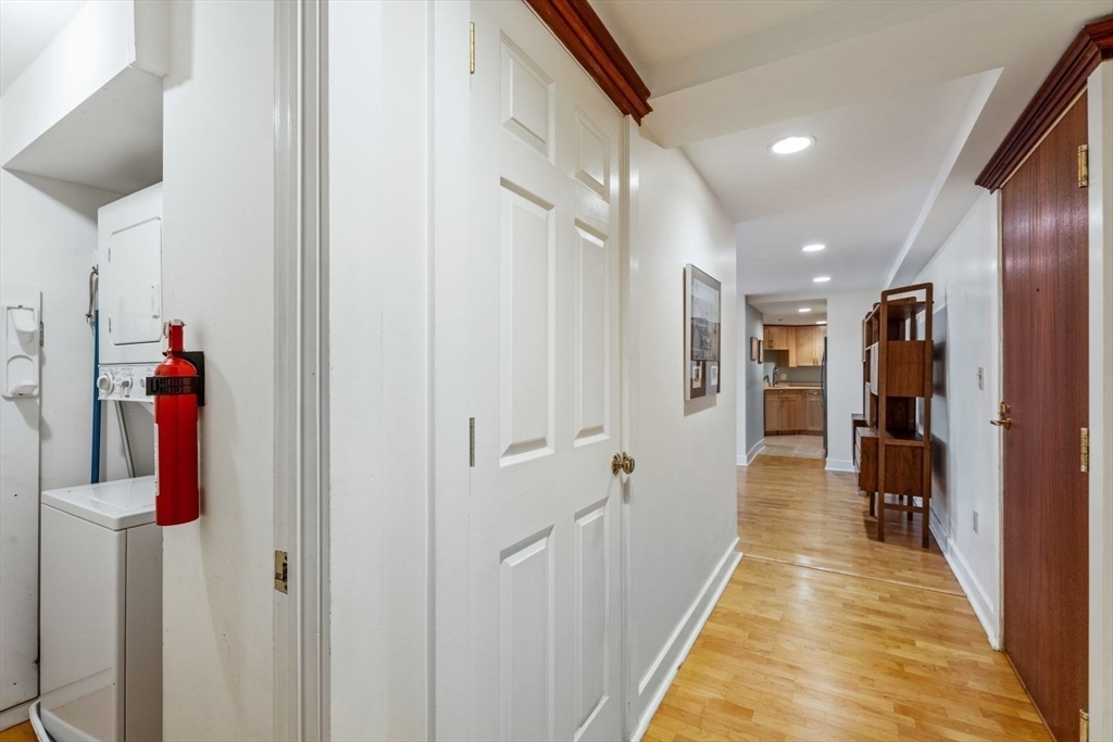 100 Fulton Street # 4V