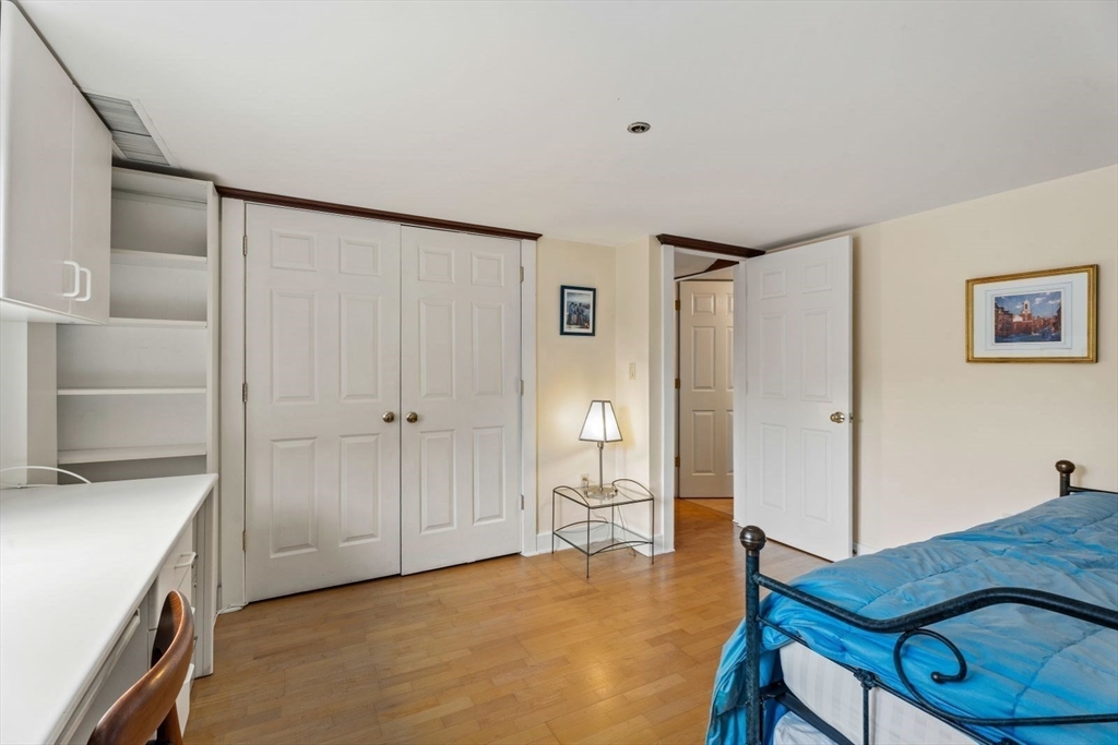 100 Fulton Street # 4V