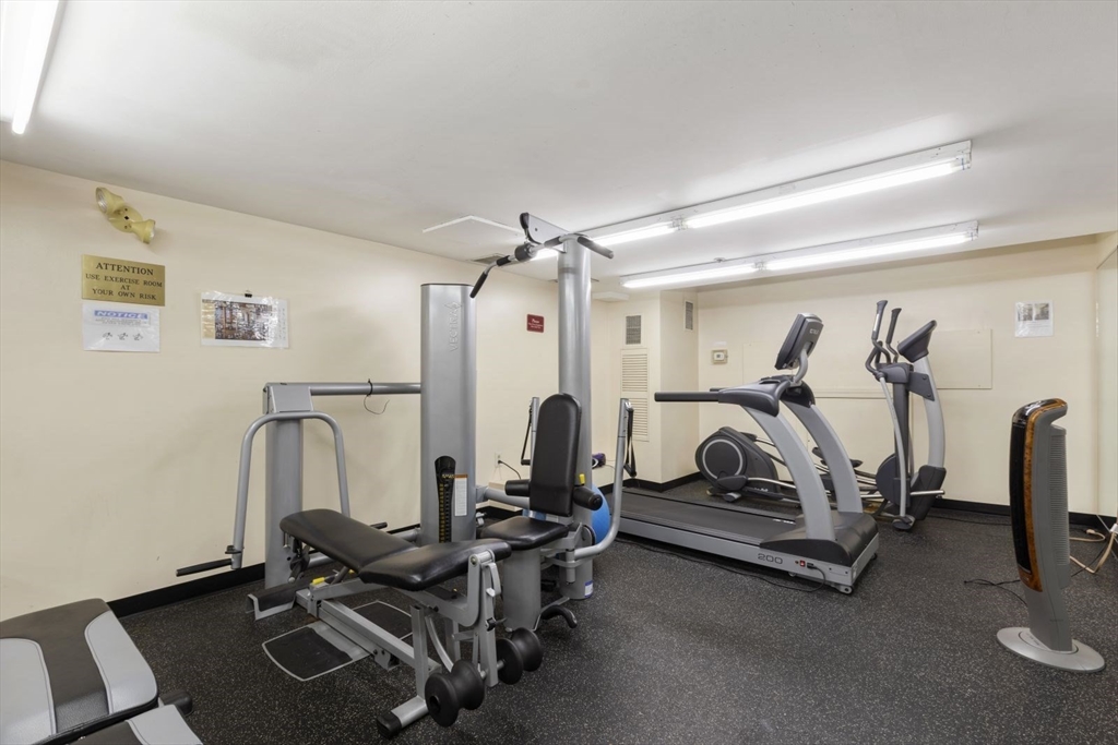 100 Fulton Street # 4V