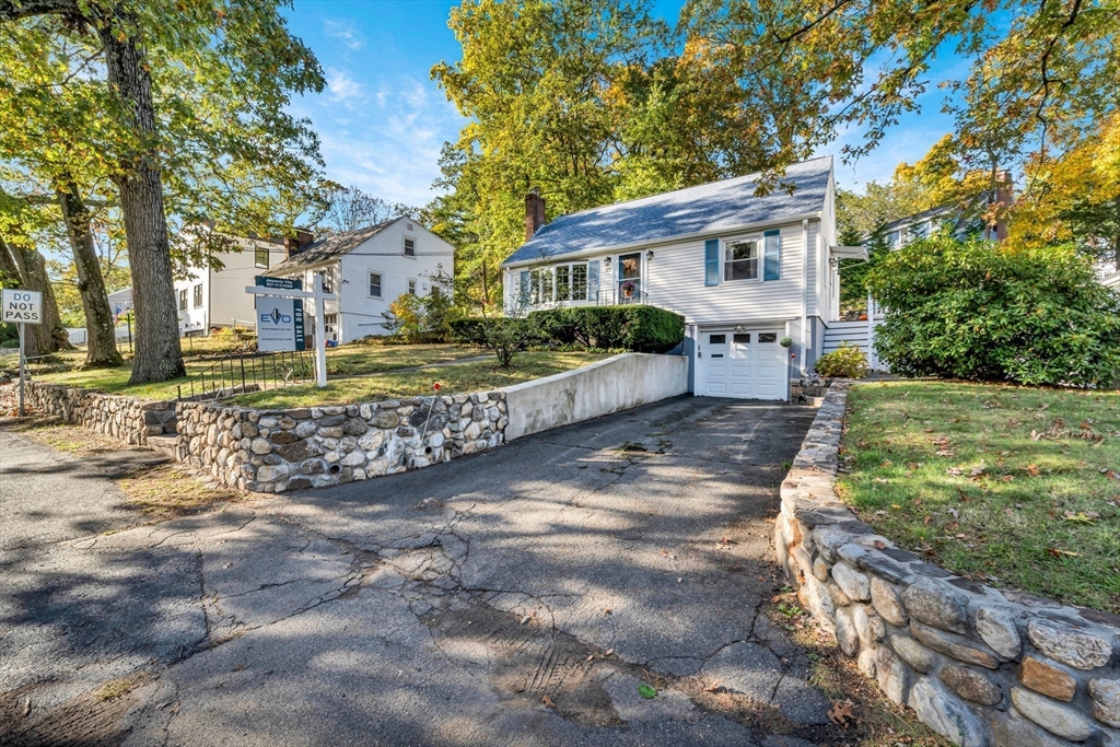 375 Marrett Rd, Lexington