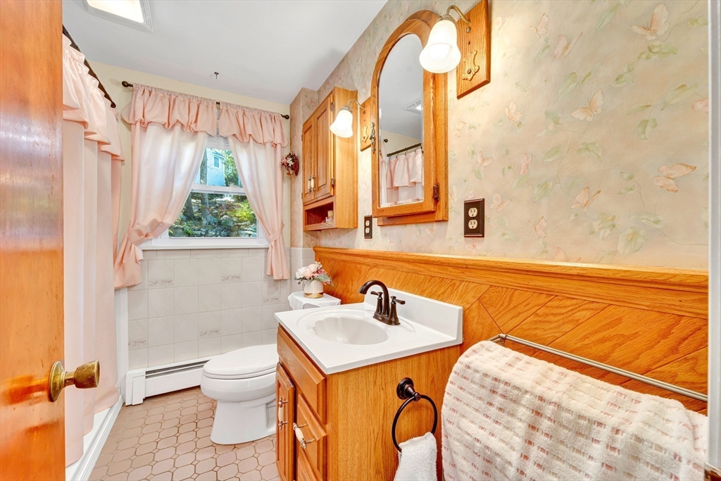 375 Marrett Rd, Lexington