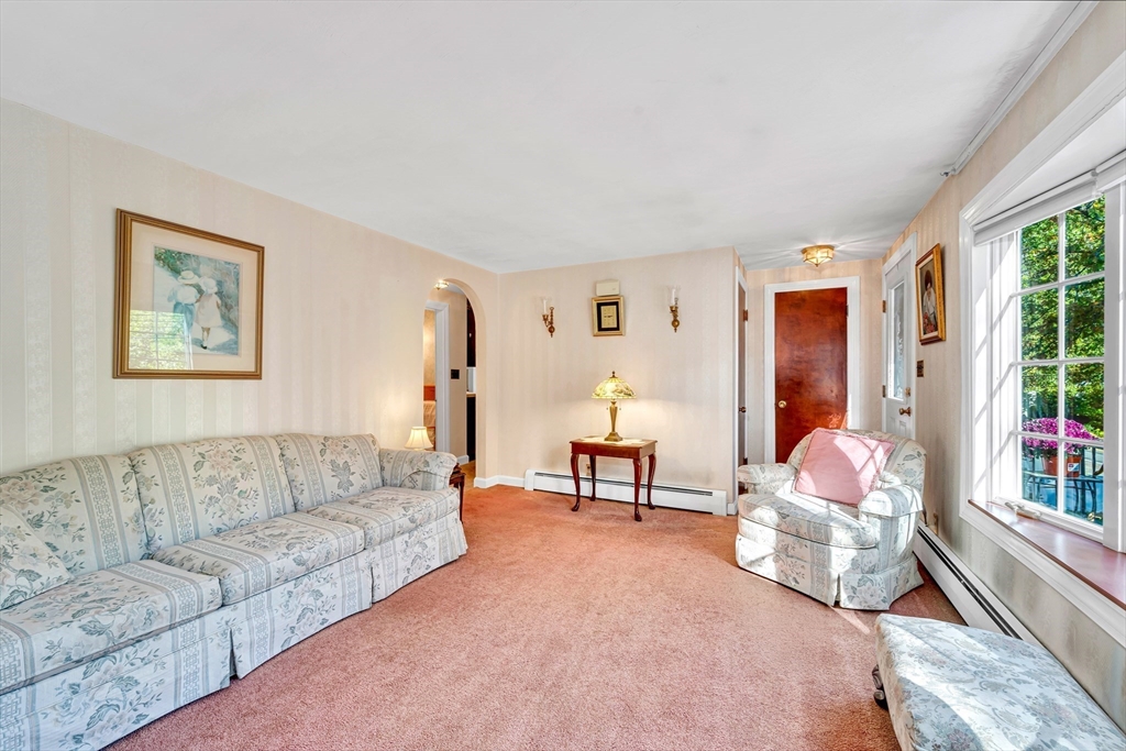 375 Marrett Rd, Lexington