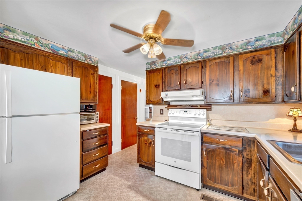 375 Marrett Rd, Lexington