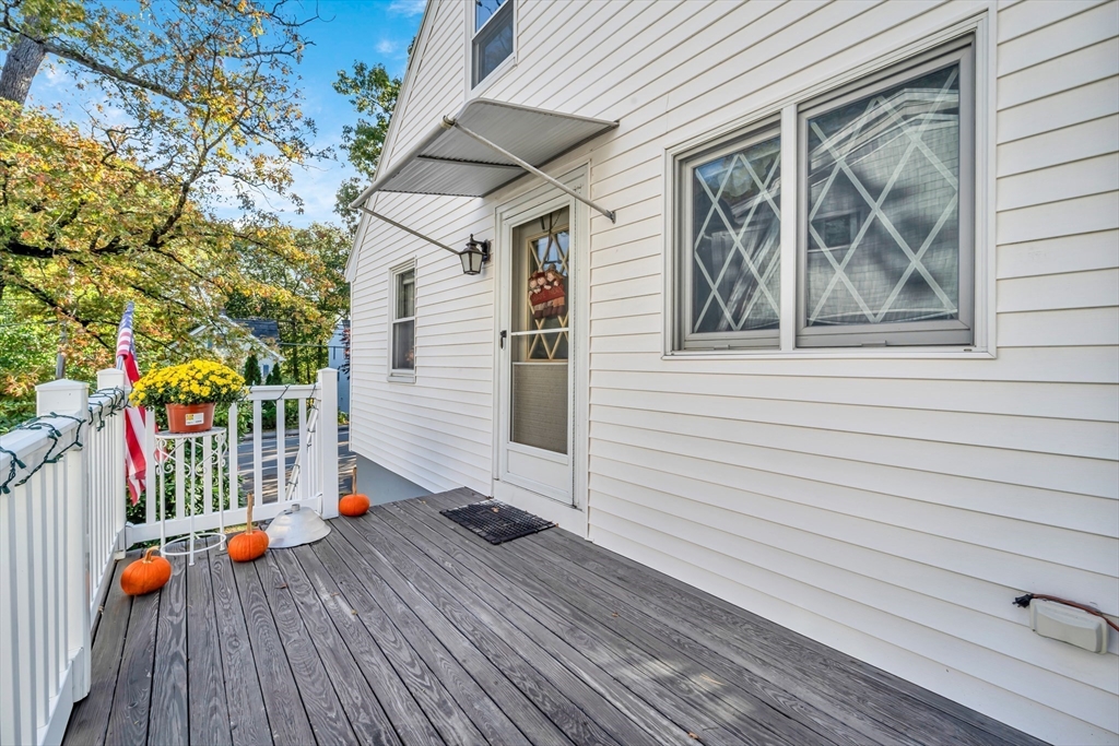 375 Marrett Rd, Lexington