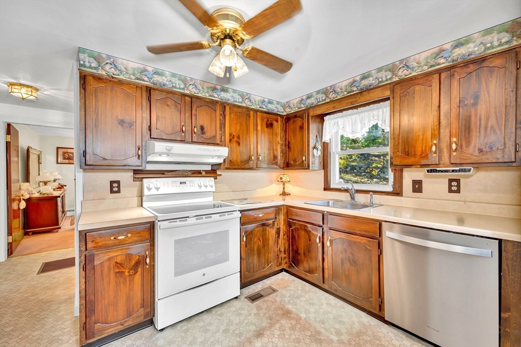 375 Marrett Rd, Lexington