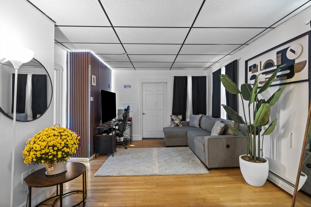 90 Pierce St, Malden