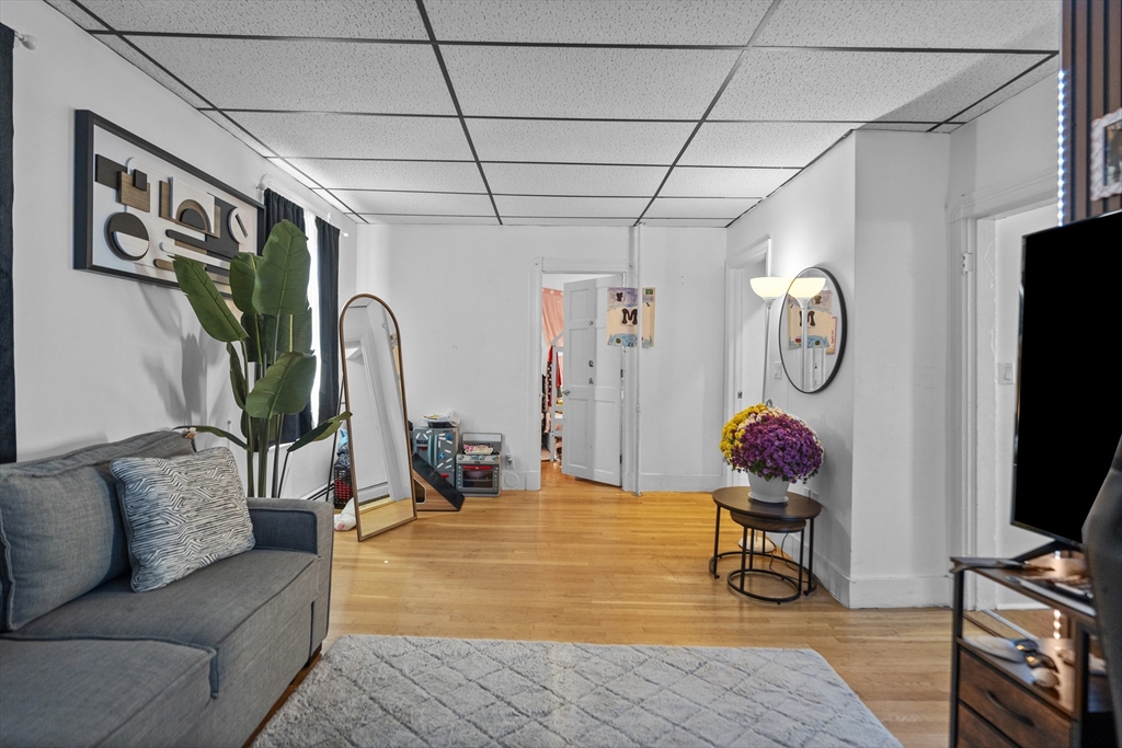 90 Pierce St, Malden